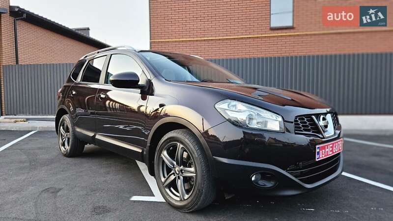 Позашляховик / Кросовер Nissan Qashqai+2 2011 в Вінниці