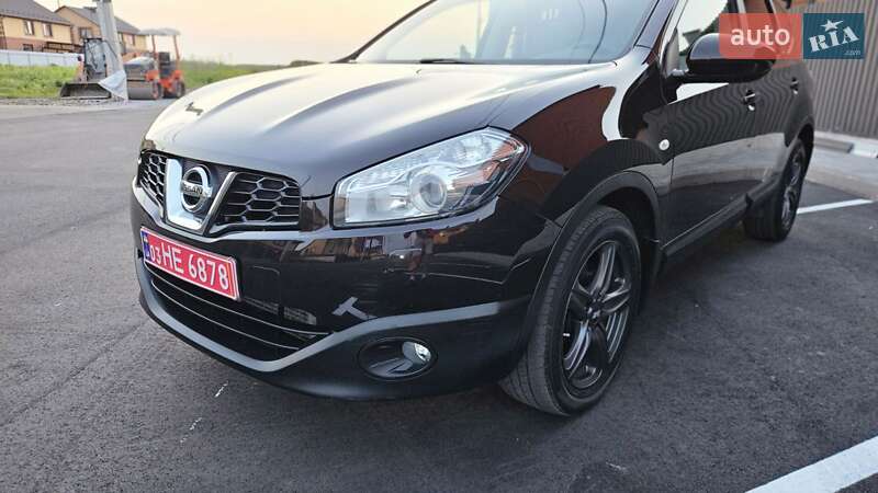 Позашляховик / Кросовер Nissan Qashqai+2 2011 в Вінниці
