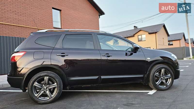 Позашляховик / Кросовер Nissan Qashqai+2 2011 в Вінниці