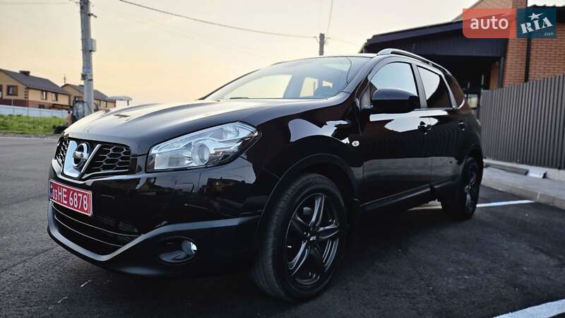 Позашляховик / Кросовер Nissan Qashqai+2 2011 в Вінниці