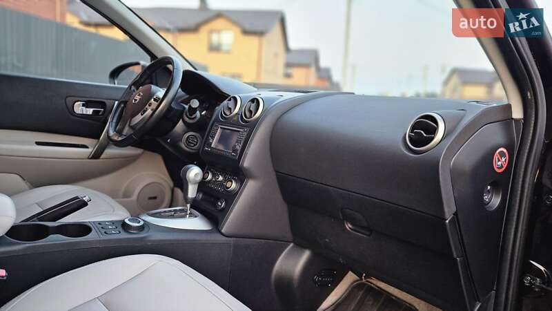 Позашляховик / Кросовер Nissan Qashqai+2 2011 в Вінниці