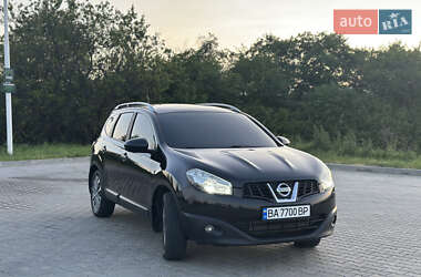 Внедорожник / Кроссовер Nissan Qashqai+2 2011 в 