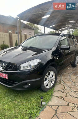 Внедорожник / Кроссовер Nissan Qashqai+2 2010 в Ахтырке