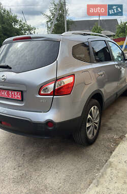 Внедорожник / Кроссовер Nissan Qashqai+2 2011 в 