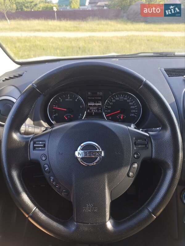 Внедорожник / Кроссовер Nissan Qashqai+2 2011 в Старой Выжевке