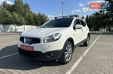 Внедорожник / Кроссовер Nissan Qashqai+2 2012 в Луцке