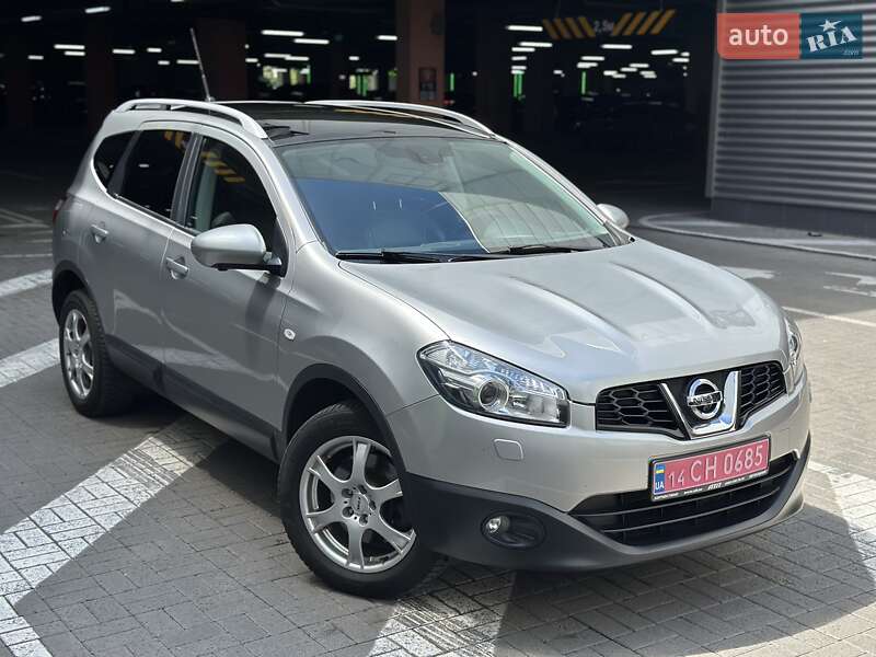 Nissan Qashqai+2 2012