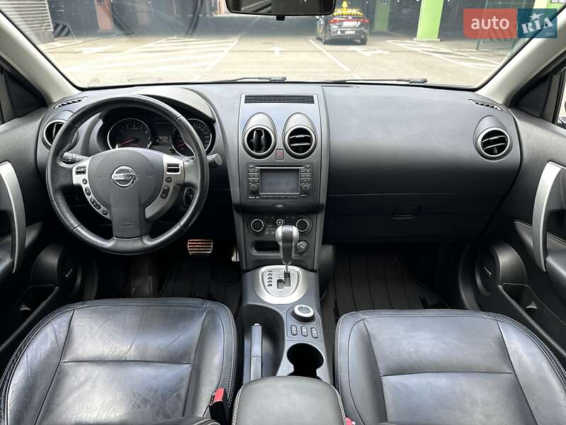 Позашляховик / Кросовер Nissan Qashqai+2 2012 в Києві