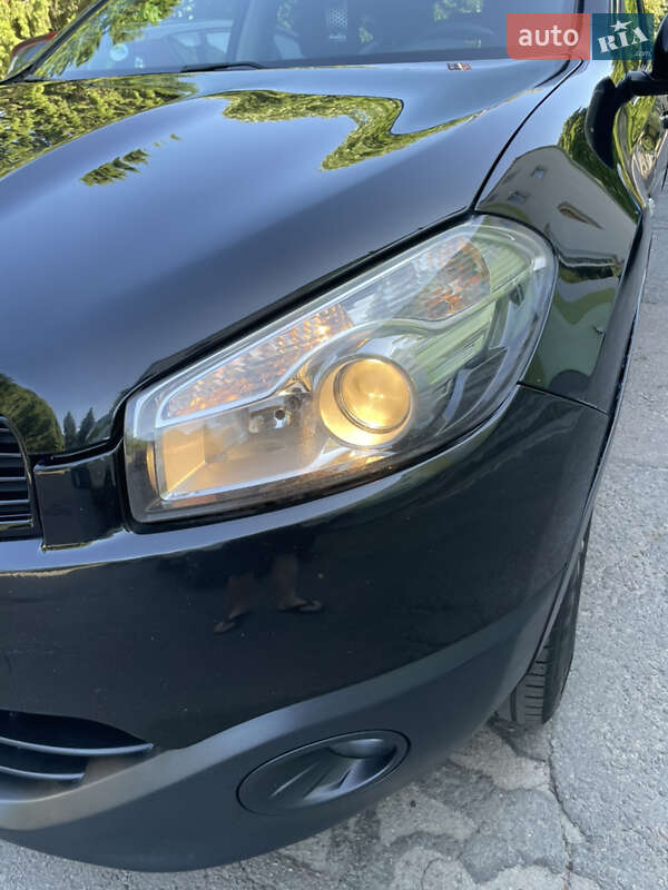 Позашляховик / Кросовер Nissan Qashqai+2 2011 в Рівному