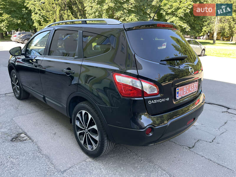 Позашляховик / Кросовер Nissan Qashqai+2 2011 в Рівному