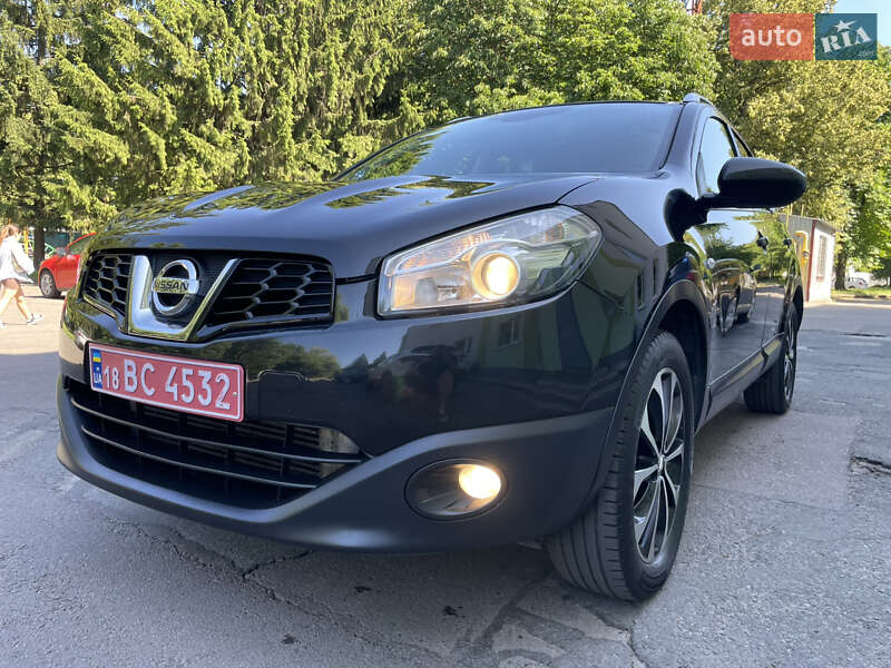 Позашляховик / Кросовер Nissan Qashqai+2 2011 в Рівному