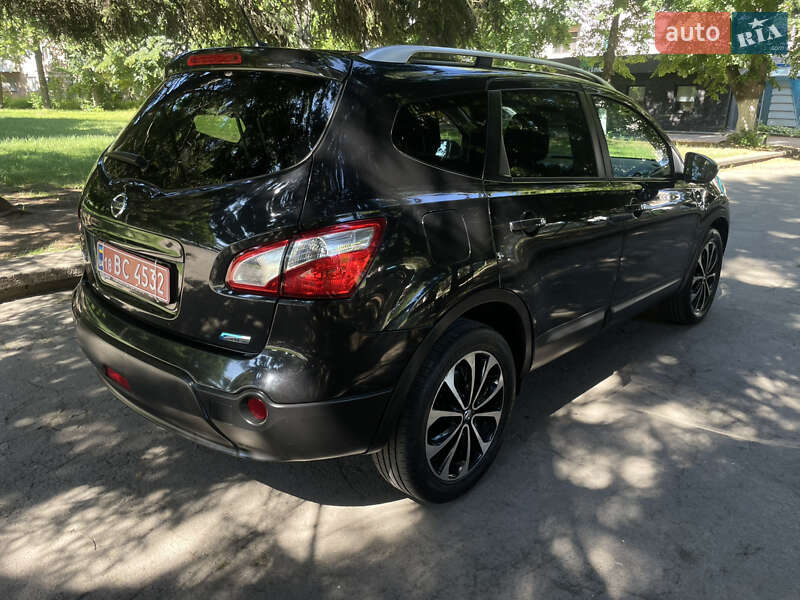 Позашляховик / Кросовер Nissan Qashqai+2 2011 в Рівному