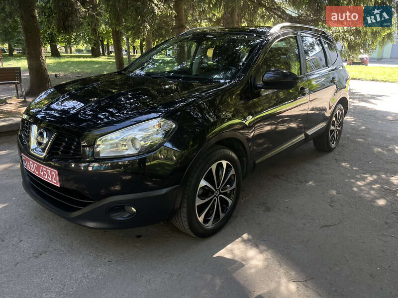 Позашляховик / Кросовер Nissan Qashqai+2 2011 в Рівному