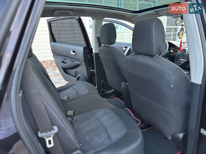 Позашляховик / Кросовер Nissan Qashqai+2 2010 в Івано-Франківську