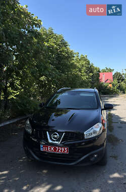 Внедорожник / Кроссовер Nissan Qashqai+2 2011 в Хороле