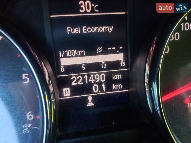 Позашляховик / Кросовер Nissan Qashqai+2 2010 в Луцьку