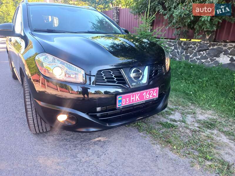 Позашляховик / Кросовер Nissan Qashqai+2 2010 в Луцьку