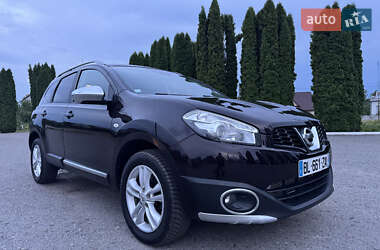Внедорожник / Кроссовер Nissan Qashqai+2 2011 в 