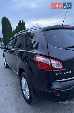 Внедорожник / Кроссовер Nissan Qashqai+2 2011 в 