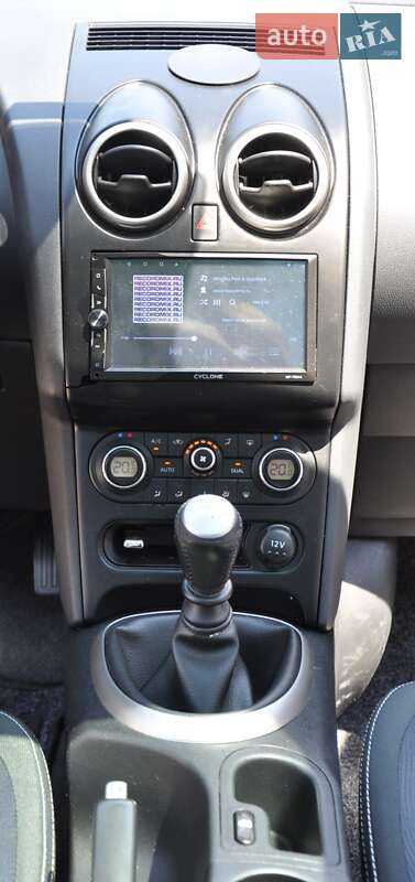 Внедорожник / Кроссовер Nissan Qashqai+2 2010 в Одессе