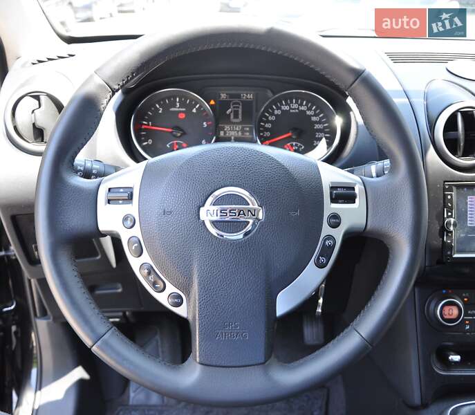 Внедорожник / Кроссовер Nissan Qashqai+2 2010 в Одессе
