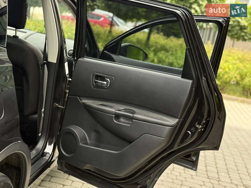 Внедорожник / Кроссовер Nissan Qashqai+2 2013 в Ивано-Франковске