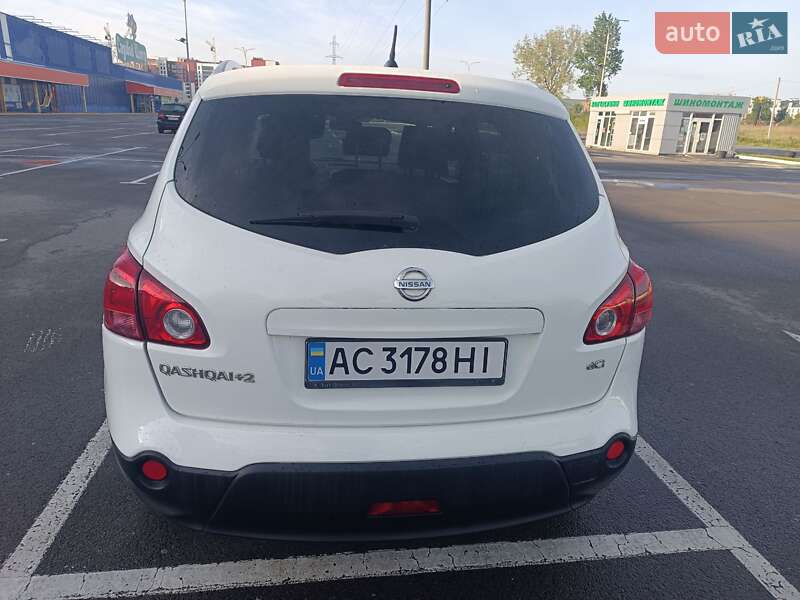 Позашляховик / Кросовер Nissan Qashqai+2 2010 в Луцьку