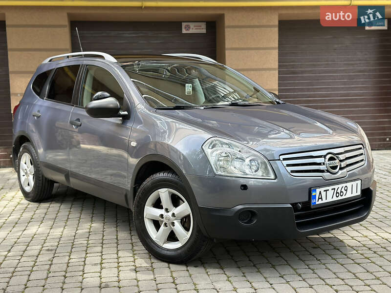Позашляховик / Кросовер Nissan Qashqai+2 2009 в Івано-Франківську