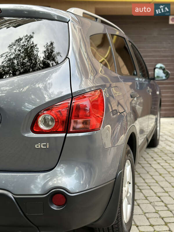 Позашляховик / Кросовер Nissan Qashqai+2 2009 в Івано-Франківську