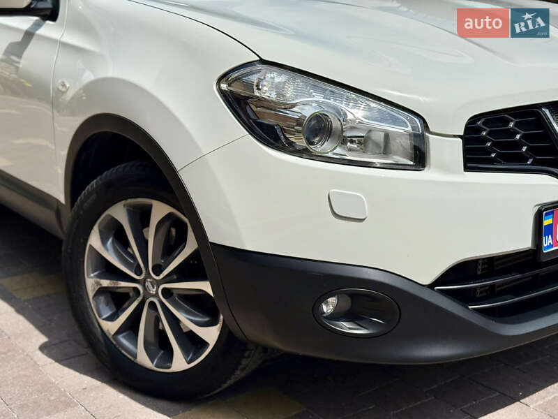 Внедорожник / Кроссовер Nissan Qashqai+2 2013 в Тернополе