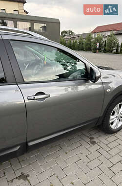 Внедорожник / Кроссовер Nissan Qashqai+2 2013 в 