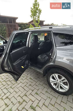 Внедорожник / Кроссовер Nissan Qashqai+2 2013 в 