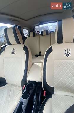 Внедорожник / Кроссовер Nissan Qashqai+2 2012 в 