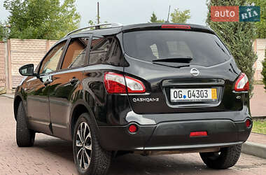 Внедорожник / Кроссовер Nissan Qashqai+2 2011 в 