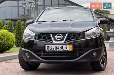 Внедорожник / Кроссовер Nissan Qashqai+2 2011 в 