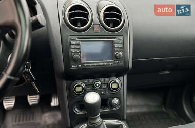 Внедорожник / Кроссовер Nissan Qashqai+2 2011 в 