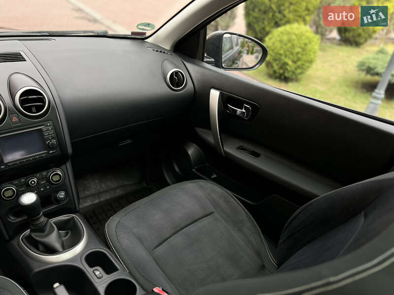 Внедорожник / Кроссовер Nissan Qashqai+2 2011 в Стрые
