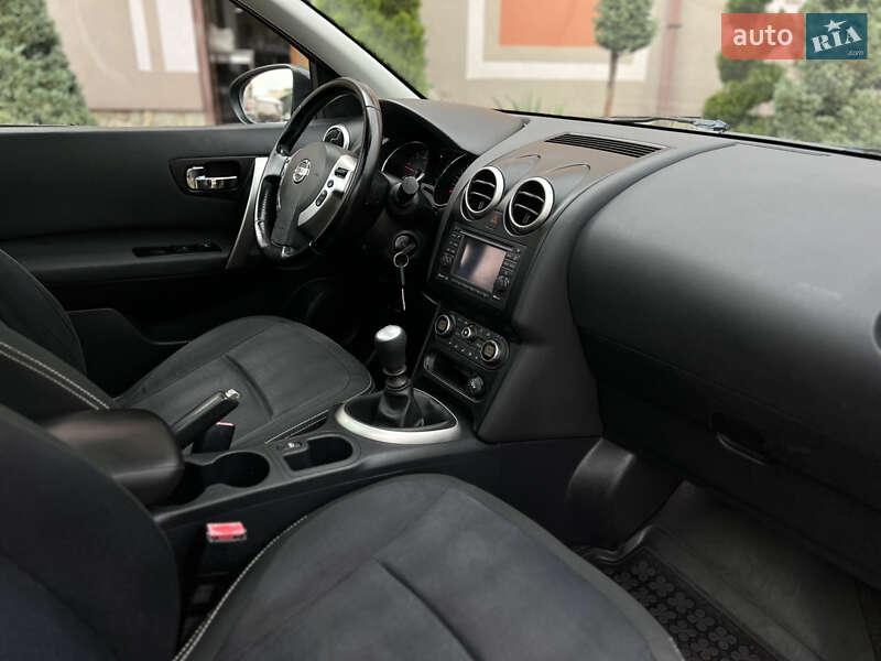 Внедорожник / Кроссовер Nissan Qashqai+2 2011 в Стрые