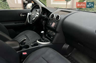Внедорожник / Кроссовер Nissan Qashqai+2 2011 в 