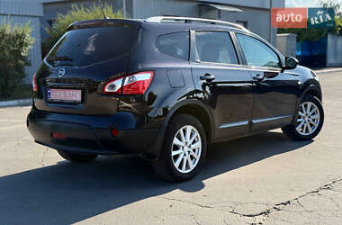 Внедорожник / Кроссовер Nissan Qashqai+2 2011 в 