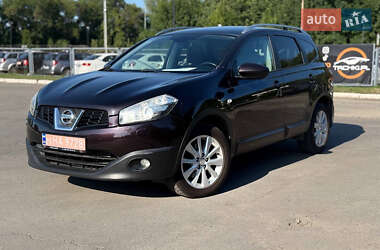 Nissan Qashqai+2 2011