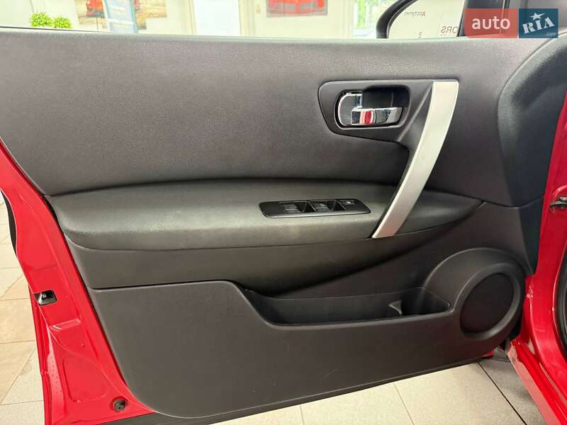 Внедорожник / Кроссовер Nissan Qashqai+2 2009 в Киеве