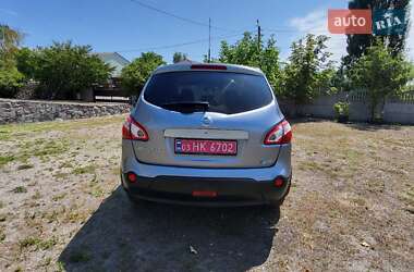 Внедорожник / Кроссовер Nissan Qashqai+2 2011 в 