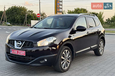 Внедорожник / Кроссовер Nissan Qashqai+2 2013 в Хмельницком
