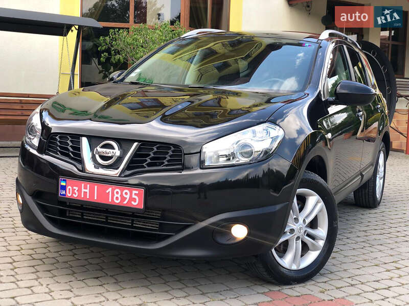 Nissan Qashqai+2 2011