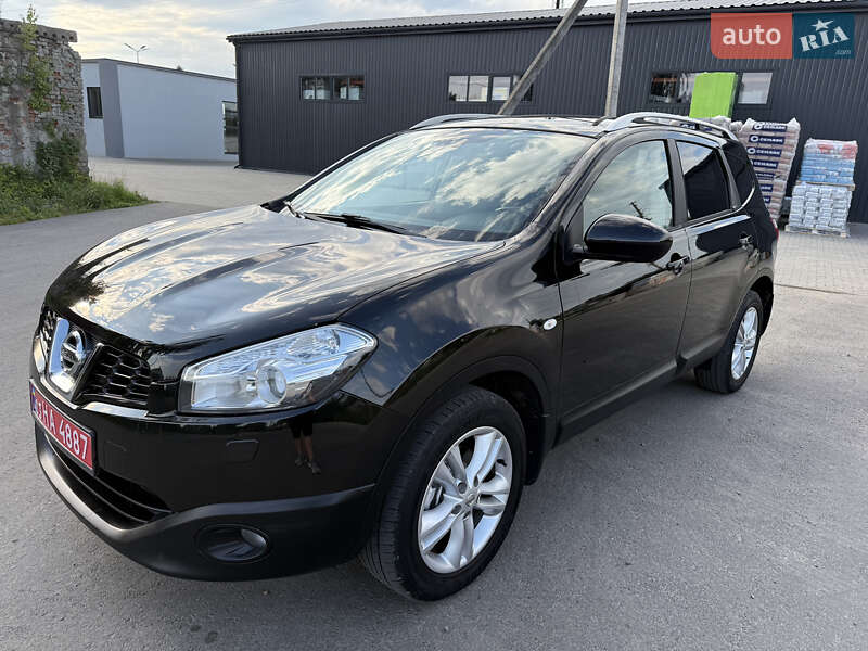 Nissan Qashqai+2 2011