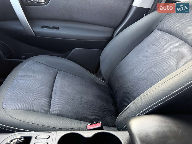 Внедорожник / Кроссовер Nissan Qashqai+2 2011 в Луцке
