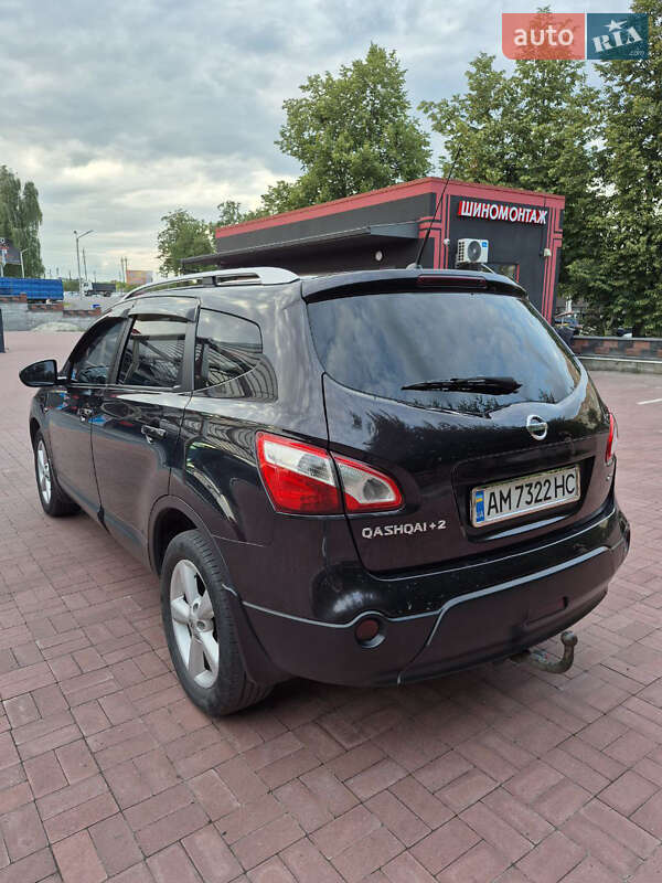 Внедорожник / Кроссовер Nissan Qashqai+2 2011 в Ровно
