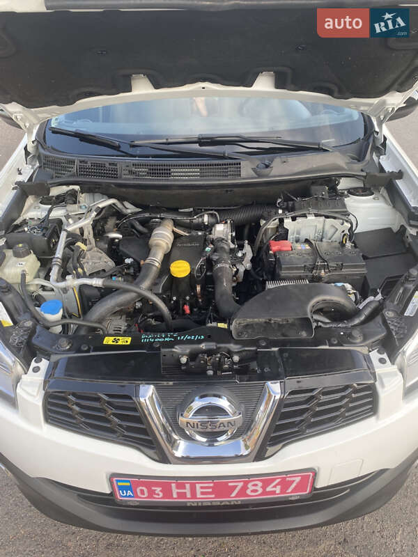 Внедорожник / Кроссовер Nissan Qashqai+2 2011 в Черкассах