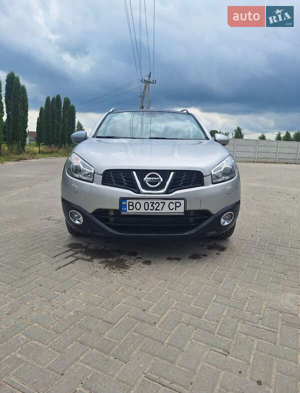 Nissan Qashqai+2 2011